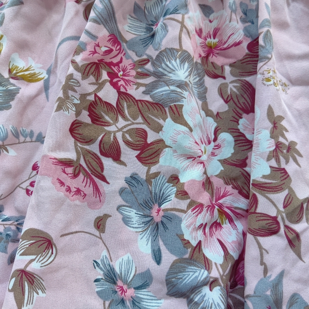 Spring Floral  Dress - Picture 3 of 9